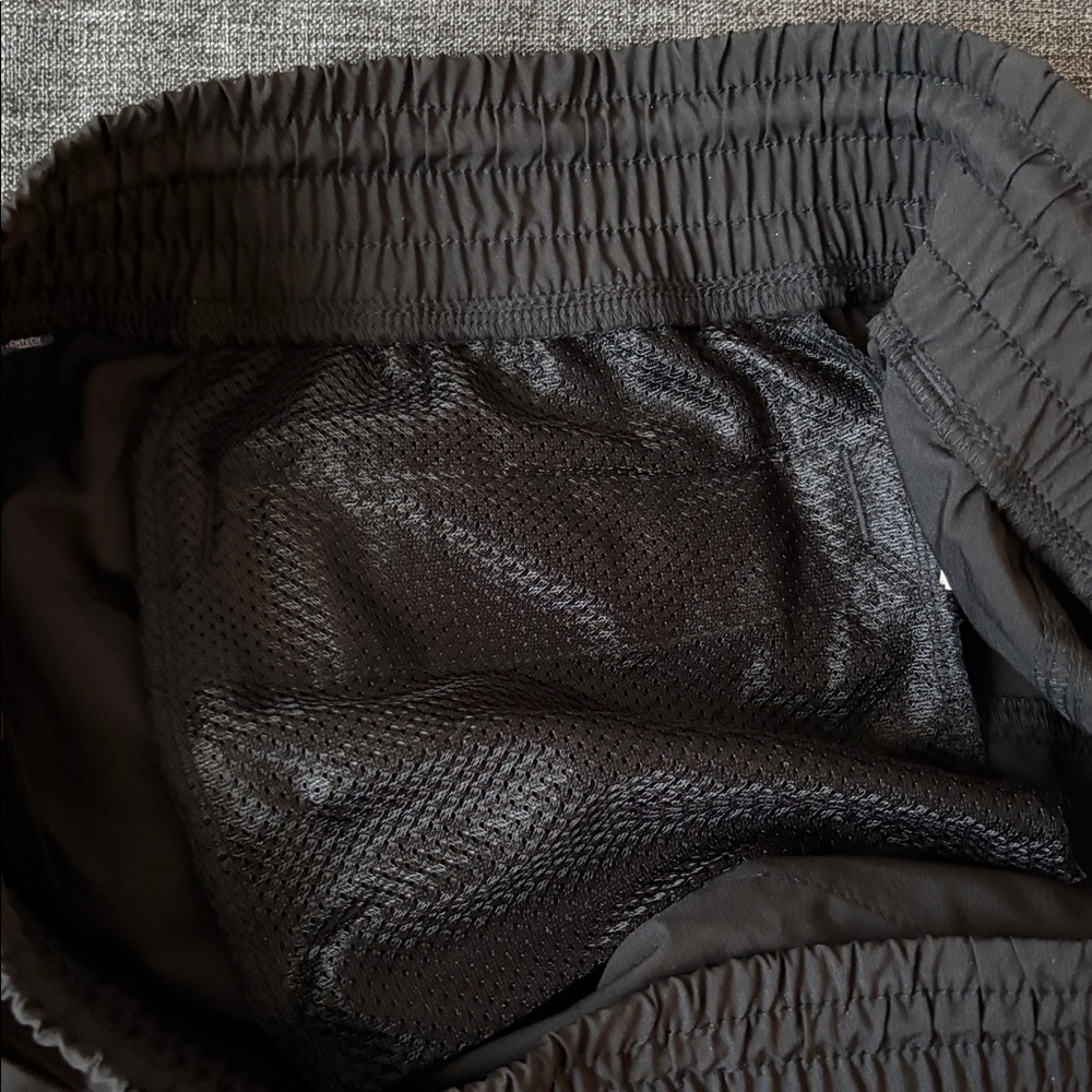 NWOT Old Navy Athletic Shorts - Picture 6 of 7
